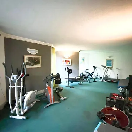 Proche De Geneve Homestay *